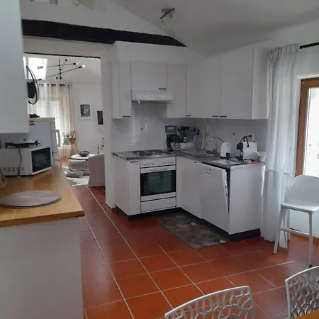 Daire Cec & Evita Roveredo